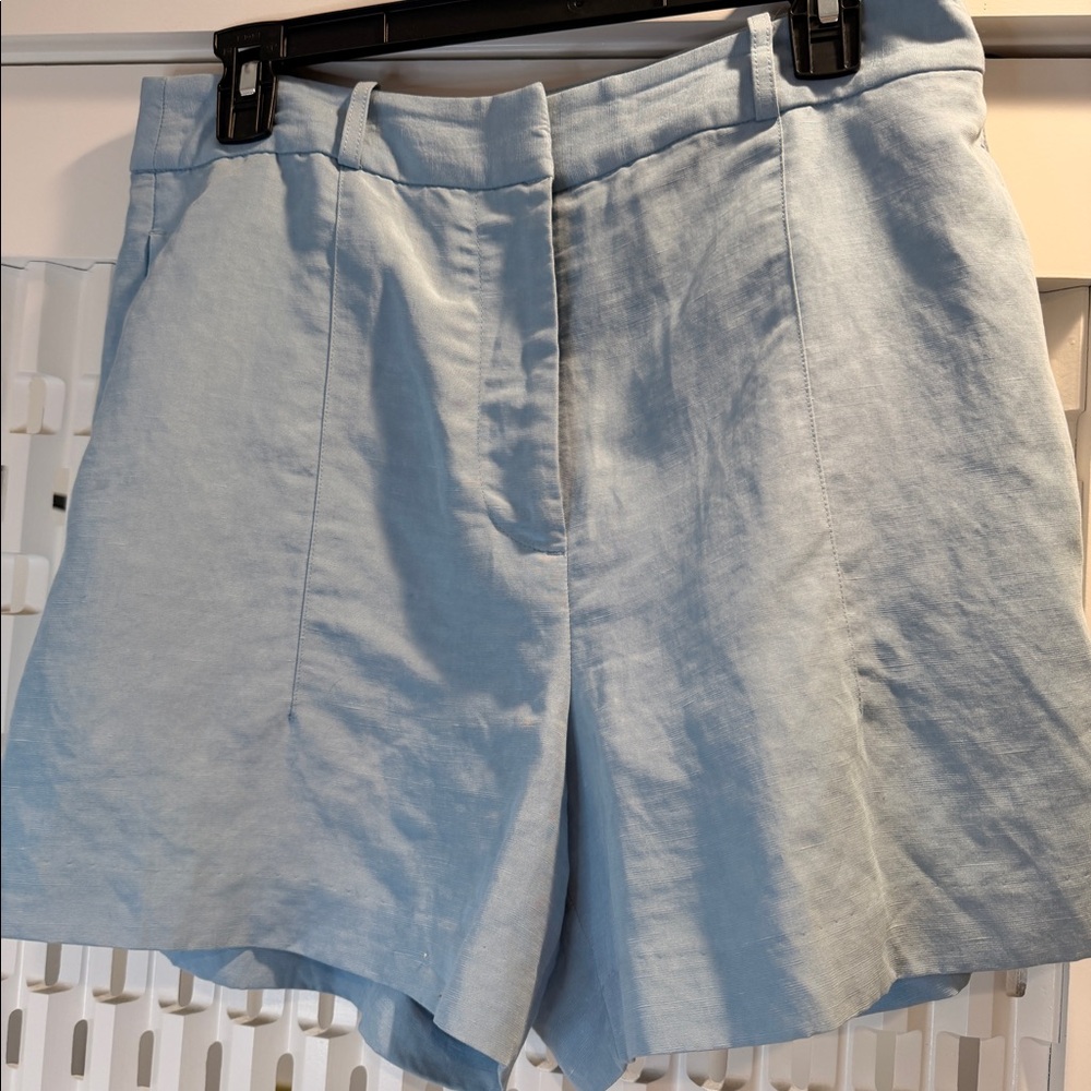 Banana Republic Sz 8 Linen Short Light Blue